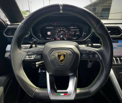 2022 Lamborghini Urus