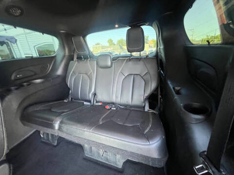 2018 Chrysler Pacifica Touring L Plus