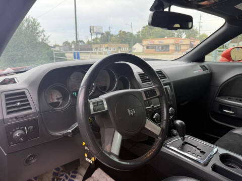 2009 Dodge Challenger SRT8