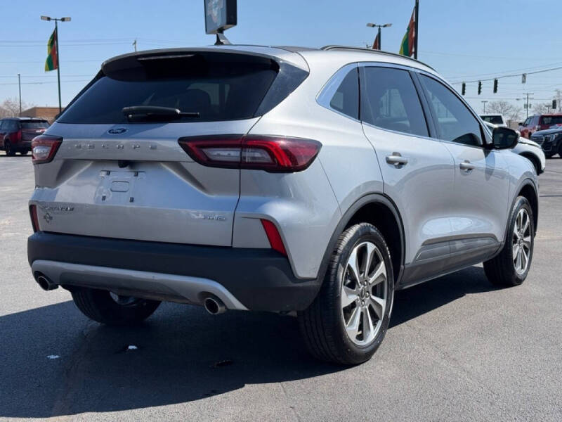 2024 Ford Escape Platinum