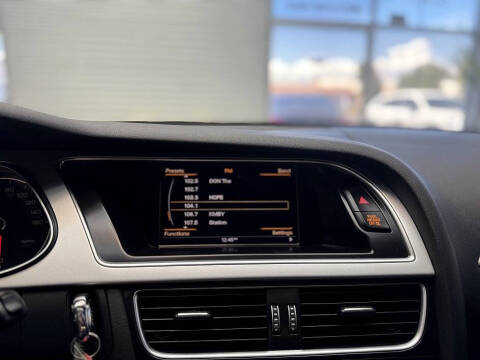 2015 Audi A4 2.0T quattro Premium