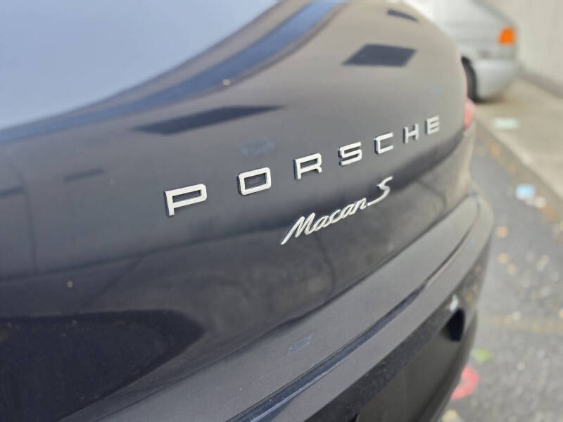 2016 Porsche Macan S