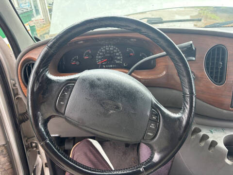 2000 Ford E-Series E-150