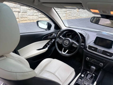 2017 Mazda MAZDA3 Grand Touring