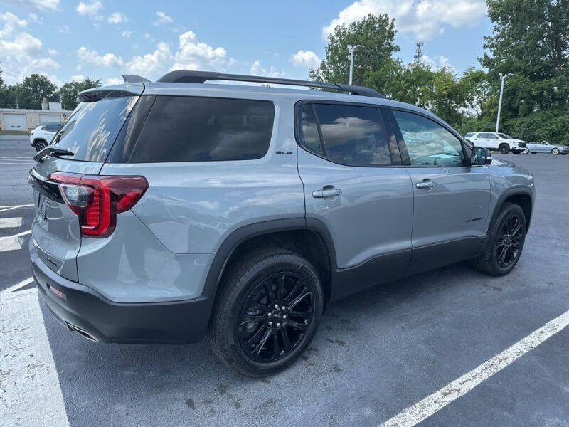 2023 GMC Acadia SLE