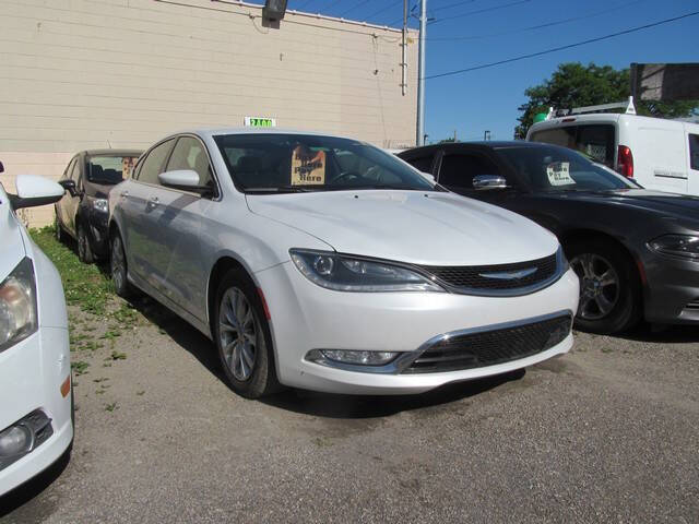 2015 Chrysler 200 C