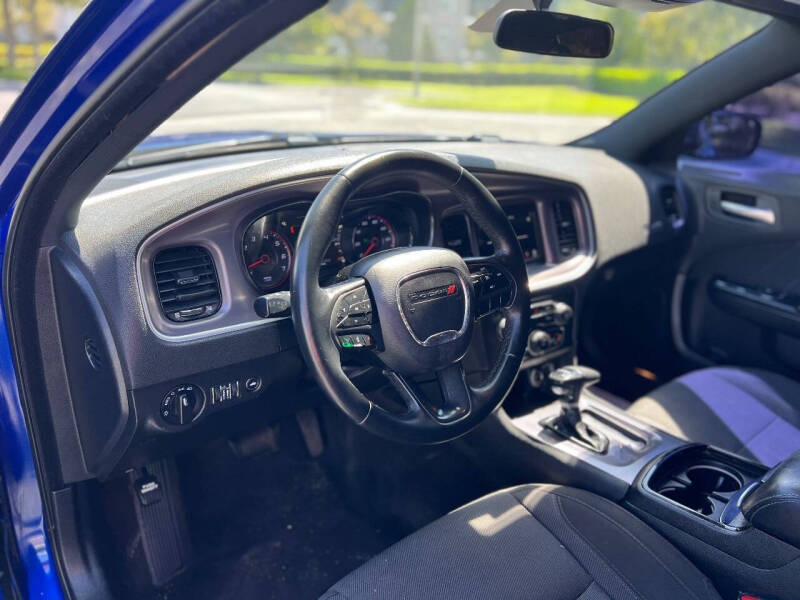 2019 Dodge Charger SXT