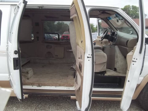 2001 Ford E-Series E-150