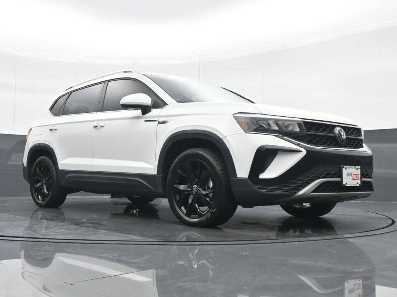 2022 Volkswagen Taos SE 4Motion