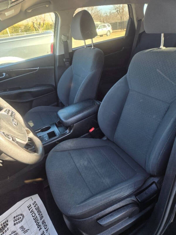 2020 Kia Sorento LX V6