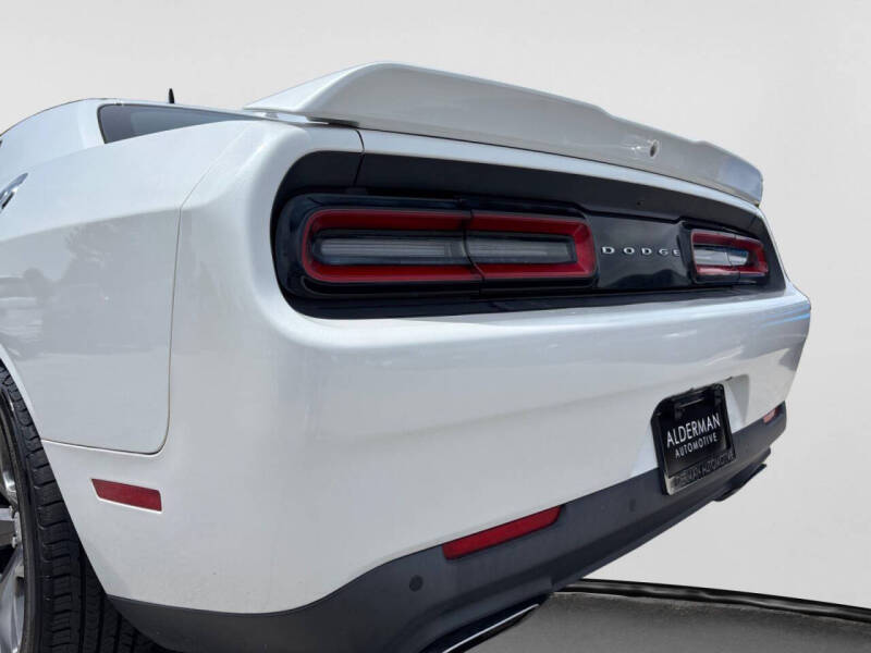 2015 Dodge Challenger R/T Plus