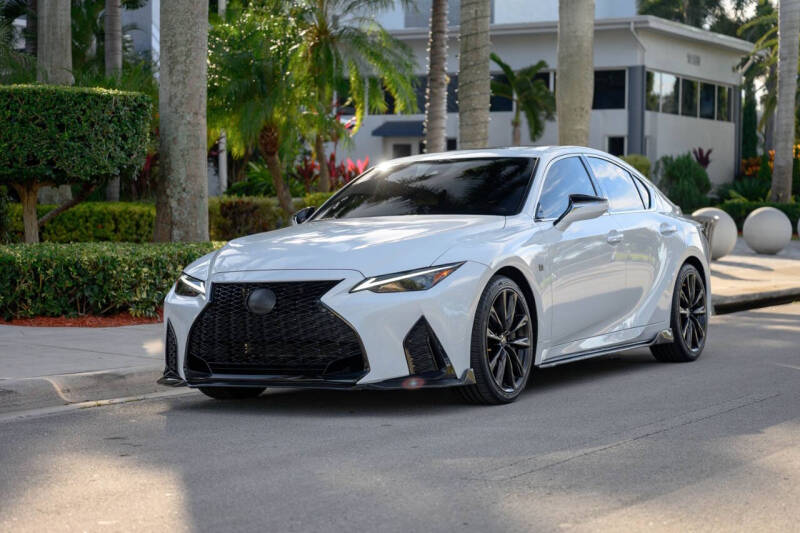2024 Lexus IS 350 F SPORT DESIGN's photo