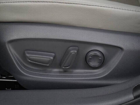 2021 Toyota Camry Hybrid XLE