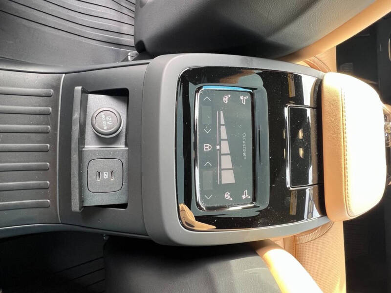 2024 Volvo S90 Recharge T8 Ultimate