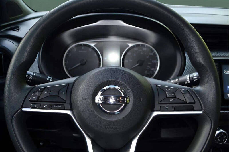 2018 Nissan Kicks S