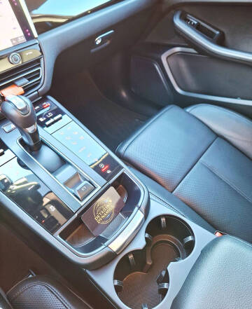 2023 Porsche Macan