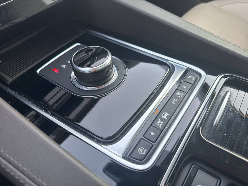 2019 Jaguar F-PACE 25t Prestige