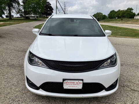 2018 Chrysler Pacifica Touring Plus