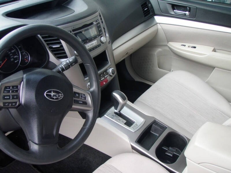 2013 Subaru Outback 2.5i