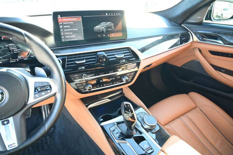 2022 BMW 5 Series M550i xDrive