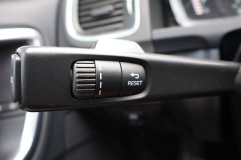 2015 Volvo V60 T5 Premier Plus