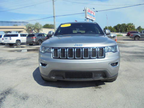 2017 Jeep Grand Cherokee Laredo