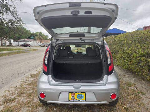 2019 Kia Soul +
