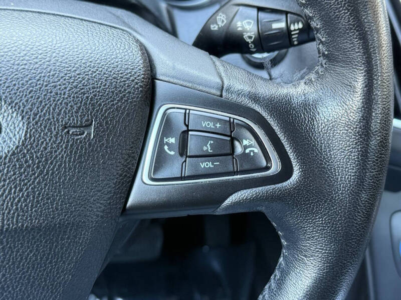 2017 Ford Focus Titanium