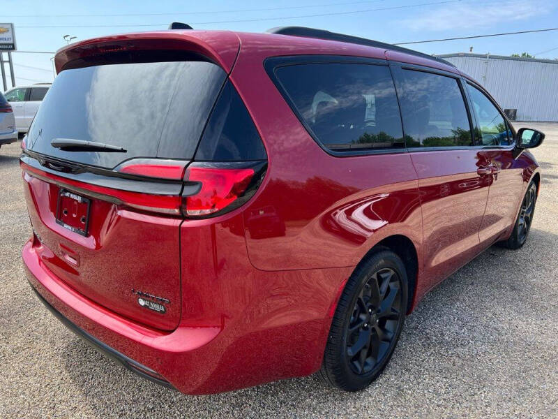 2027 Chrysler Pacifica Limited