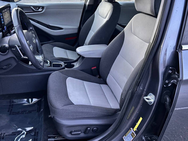 2020 Hyundai Ioniq Hybrid SE