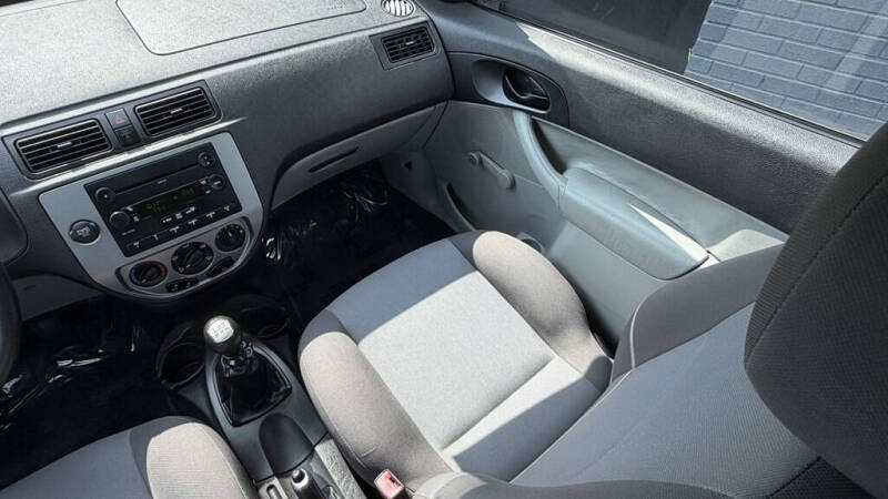 2007 Ford Focus ZX3 S