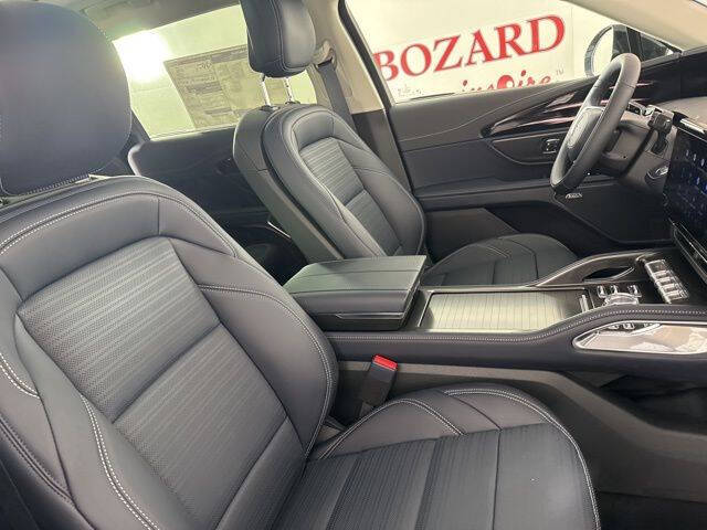 2025 Lincoln Nautilus Hybrid Reserve