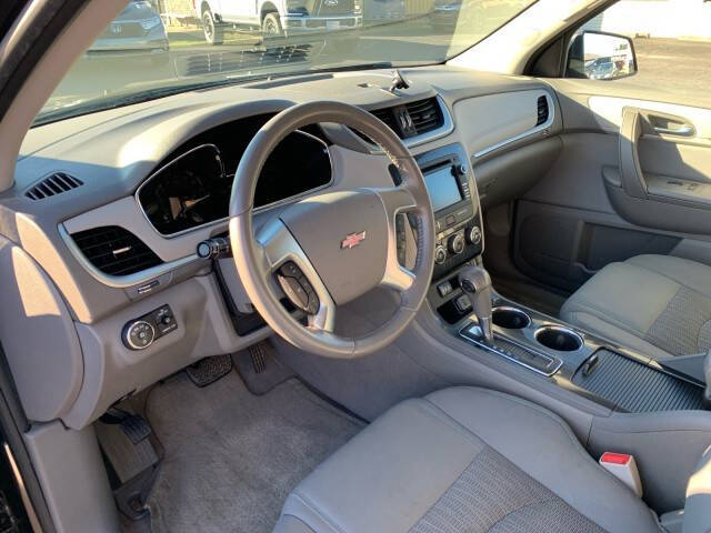 2017 Chevrolet Traverse LT