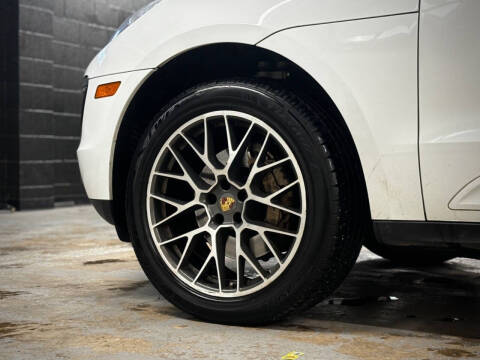 2015 Porsche Macan S