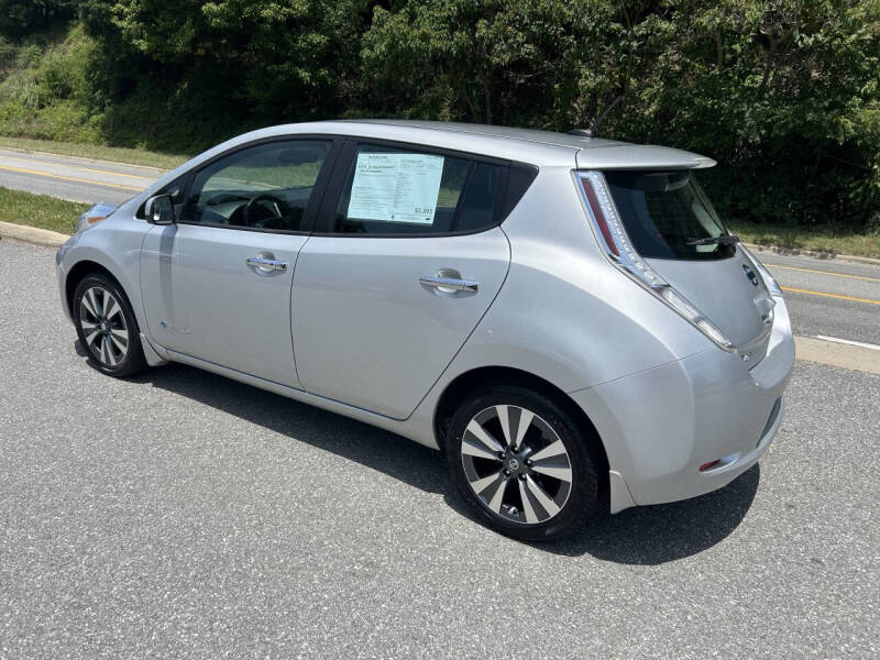 2016 Nissan LEAF SV