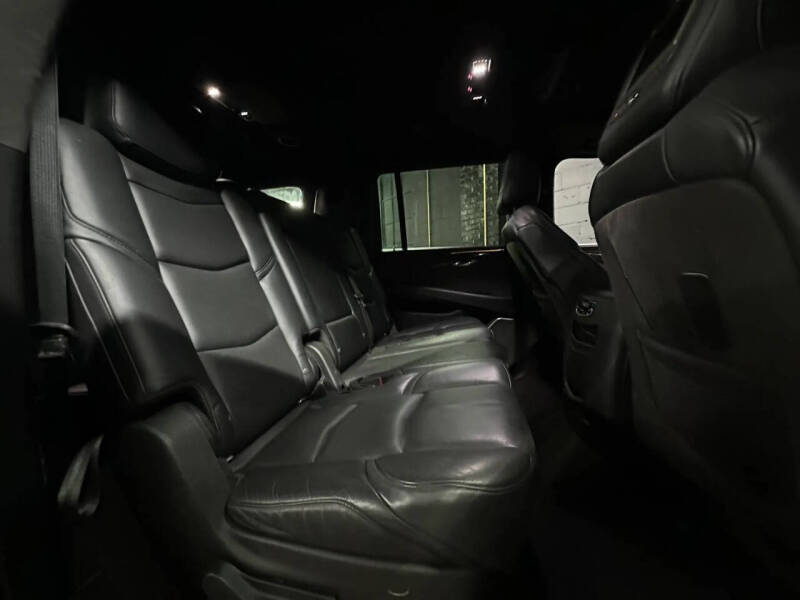 2019 Cadillac Escalade ESV Platinum
