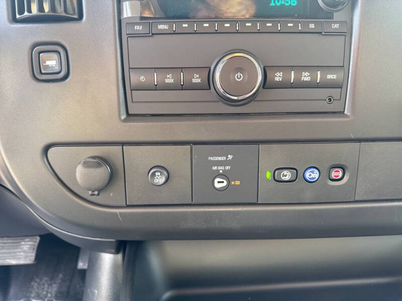 2025 Chevrolet Express 2500