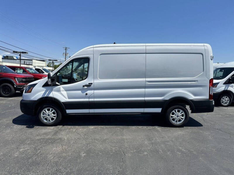 2023 Ford E-Transit
