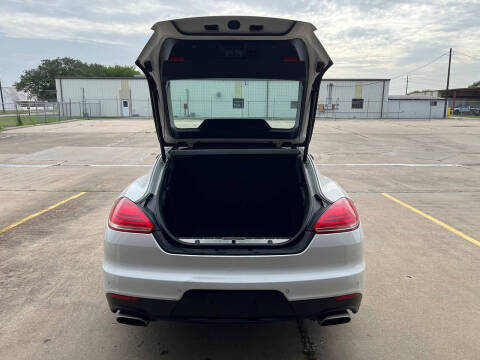 2014 Porsche Panamera 4
