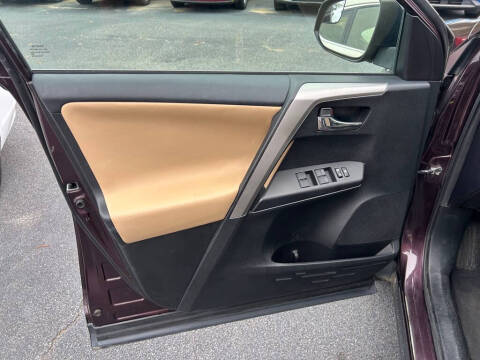 2017 Toyota RAV4 XLE