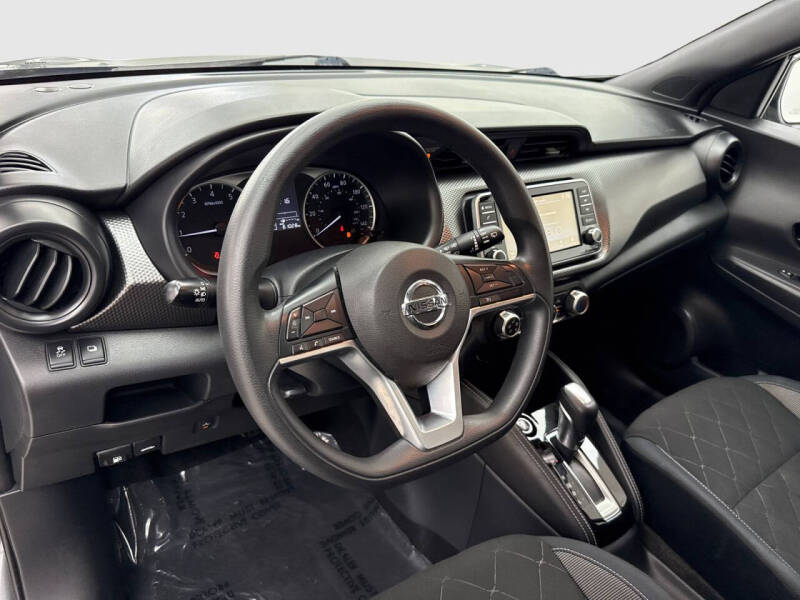 2018 Nissan Kicks S