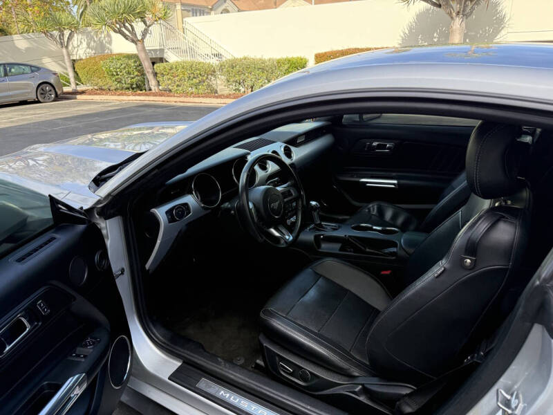 2016 Ford Mustang EcoBoost Premium