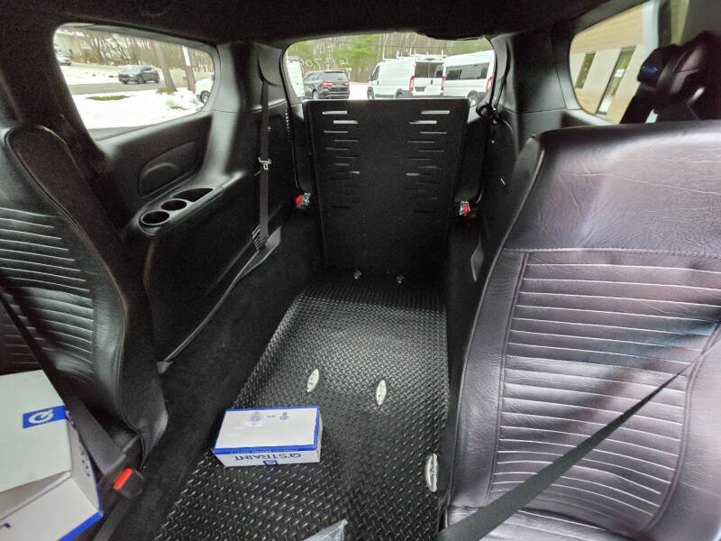 2025 Chrysler Voyager LX