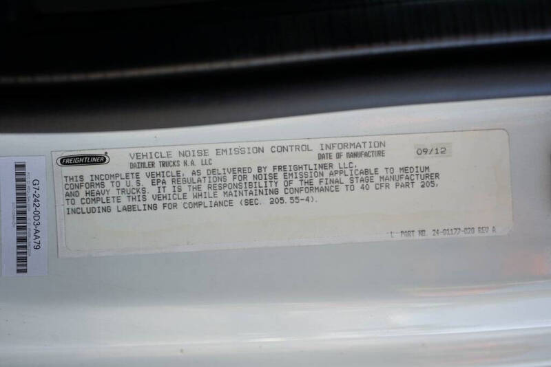 2013 Freightliner M2 106