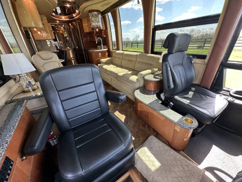 2001 Prevost Liberty