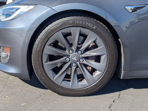 2017 Tesla Model S 75D