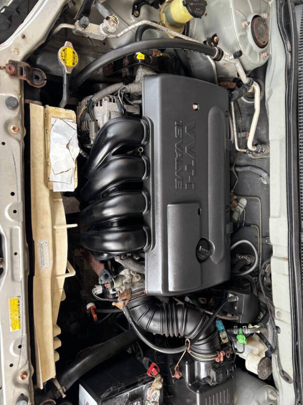 2004 Toyota Corolla LE