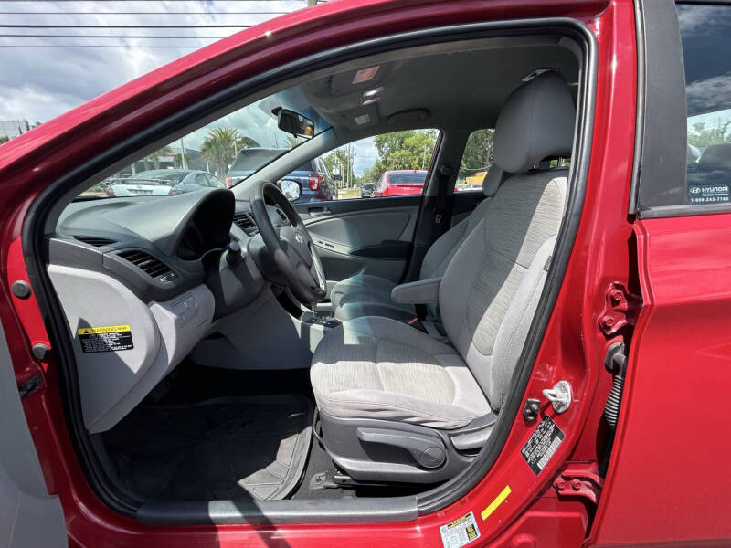 2017 Hyundai Accent SE