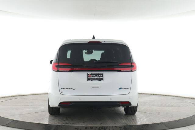 2023 Chrysler Pacifica Plug-In Hybrid Limited