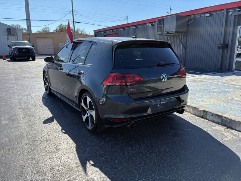 2017 Volkswagen Golf GTI SE
